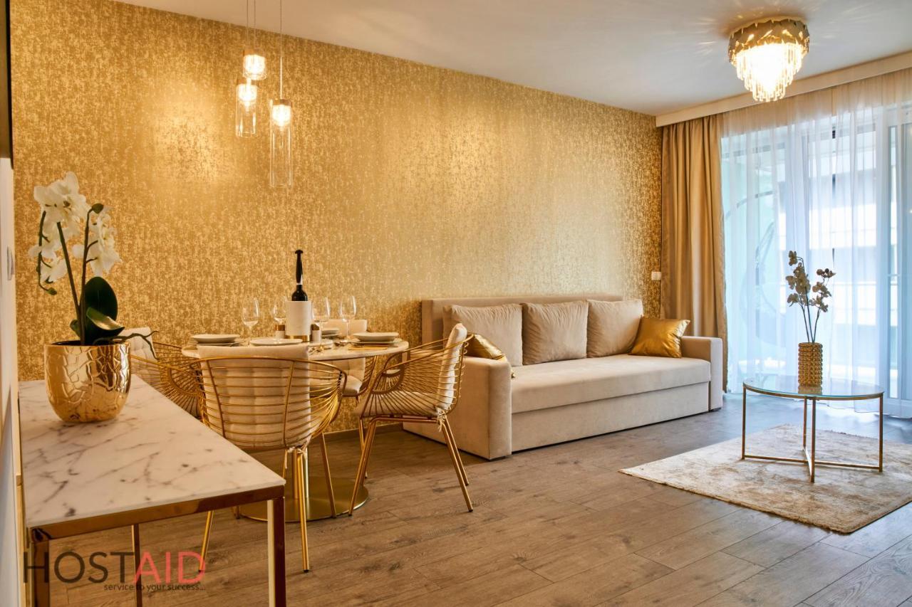 Azur Apartment - Hostaid Siófok Exterior foto