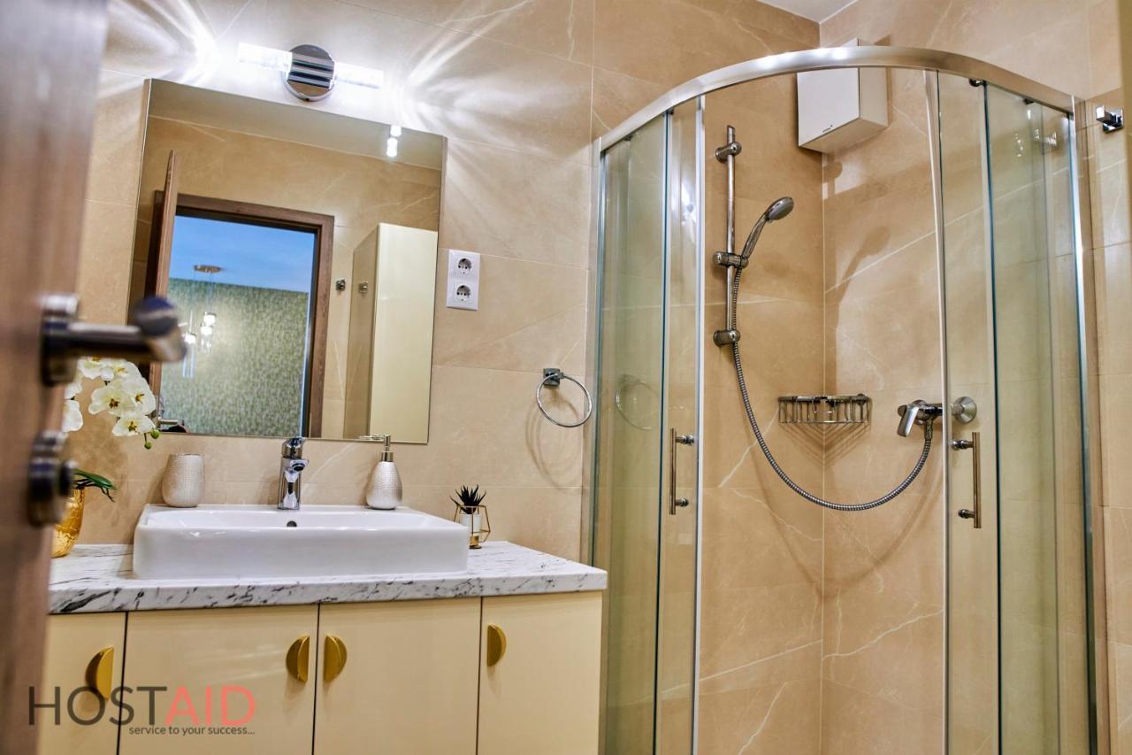 Azur Apartment - Hostaid Siófok Exterior foto